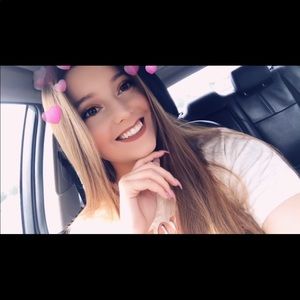 Meet your Posher, Megan